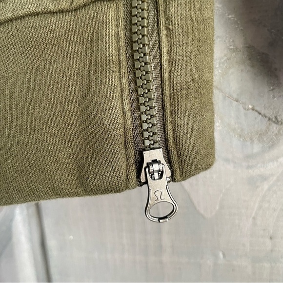 Lululemon Fleece Pullover hidden kangaroo pocket size 4‎ - Picture 6 of 10